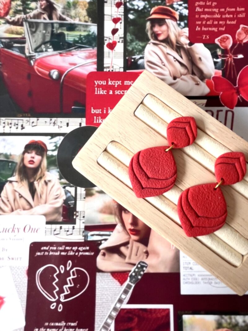 Eras Collection: Red Clay Danglers - Afbeelding 3