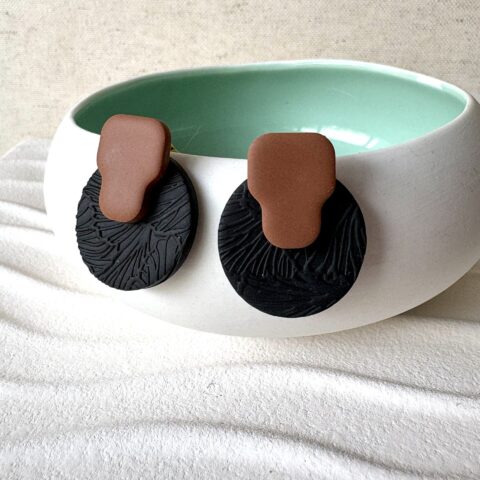 Coffee & Cream Collection: Caramel Black XL Studs