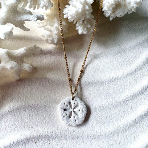 Coastal Stories: Sand dollar ketting